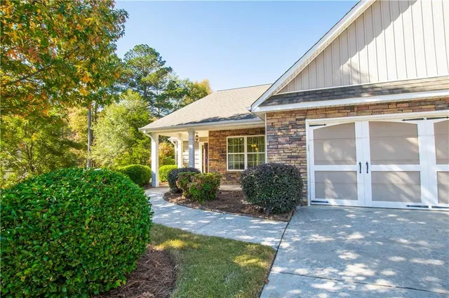 $369,900 | 1012 Stone Creek Lane, Monroe, GA 30655