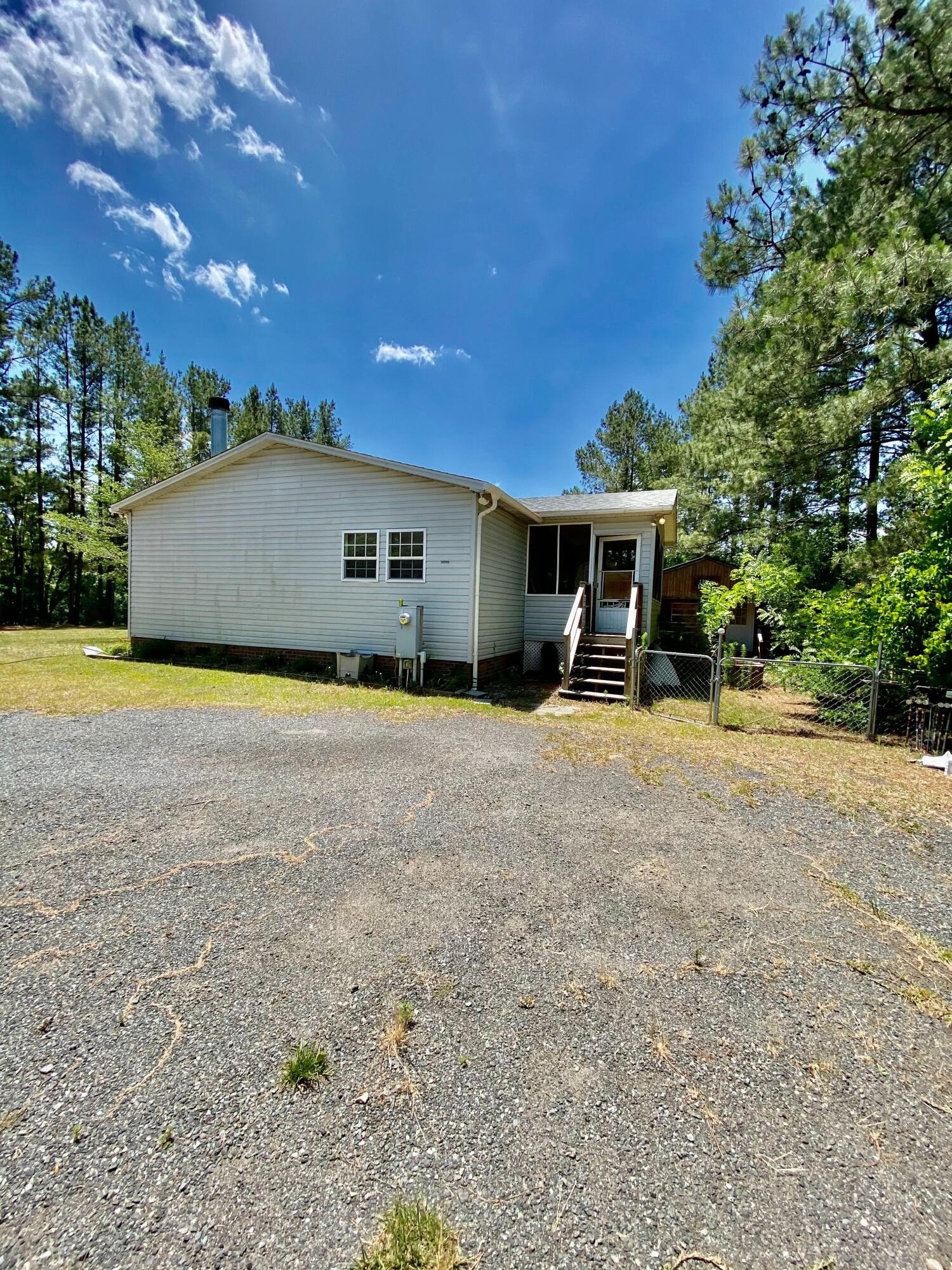 1082 Sandhill Road Rockingham, NC 28379 - Photo 24 of 44 s1