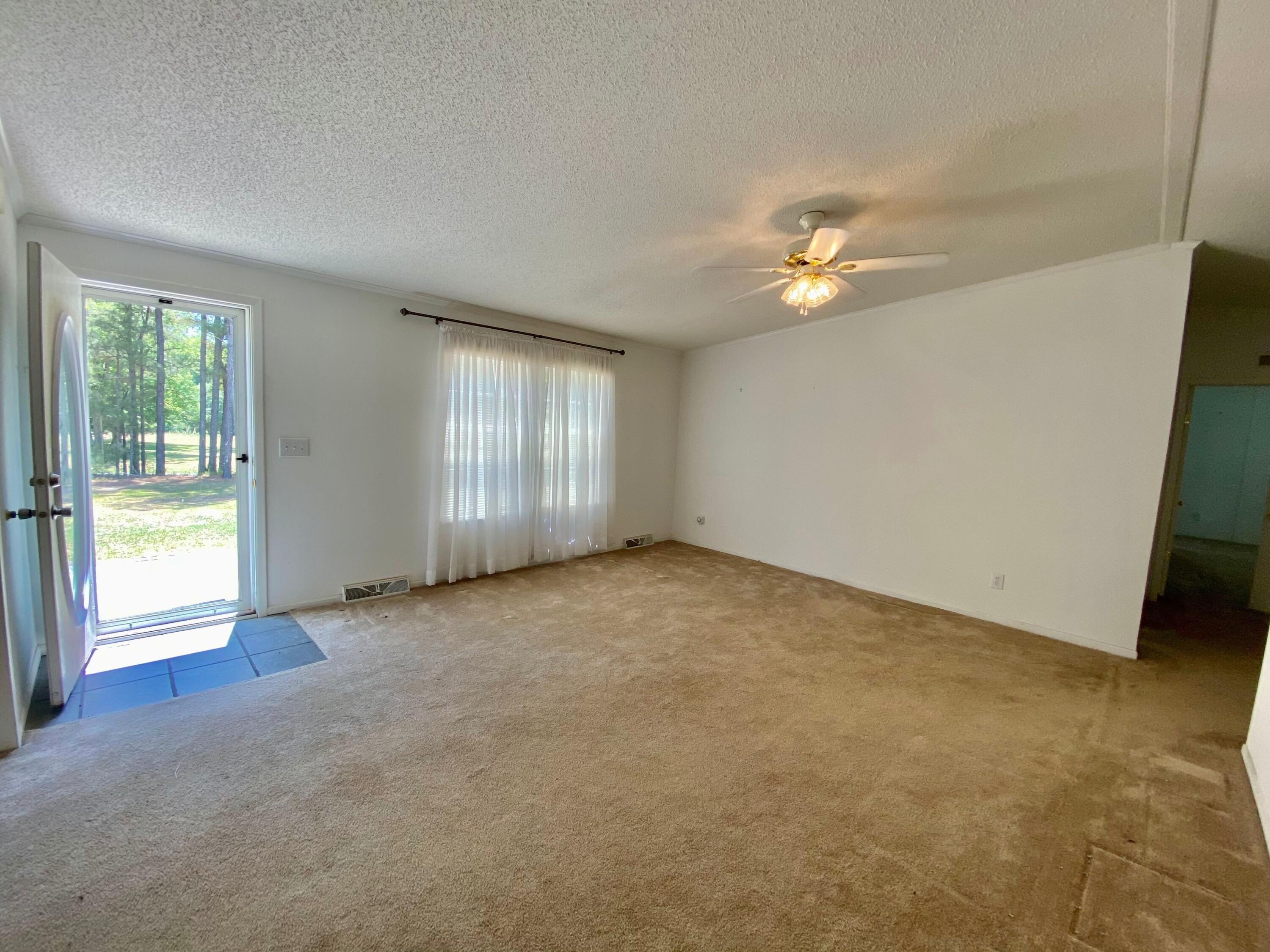 1082 Sandhill Road Rockingham, NC 28379 - Photo 4 of 44 s28
