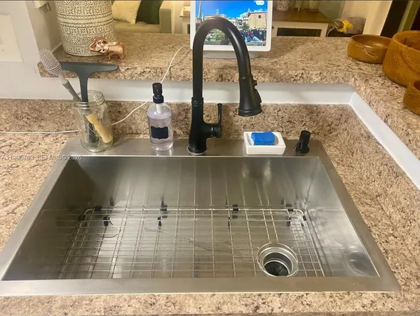 $2,400 | 131 Southwest 117th Avenue, Unit 8201, Pembroke Pines, FL 33025