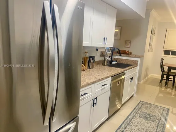 $2,400 | 131 Southwest 117th Avenue, Unit 8201, Pembroke Pines, FL 33025