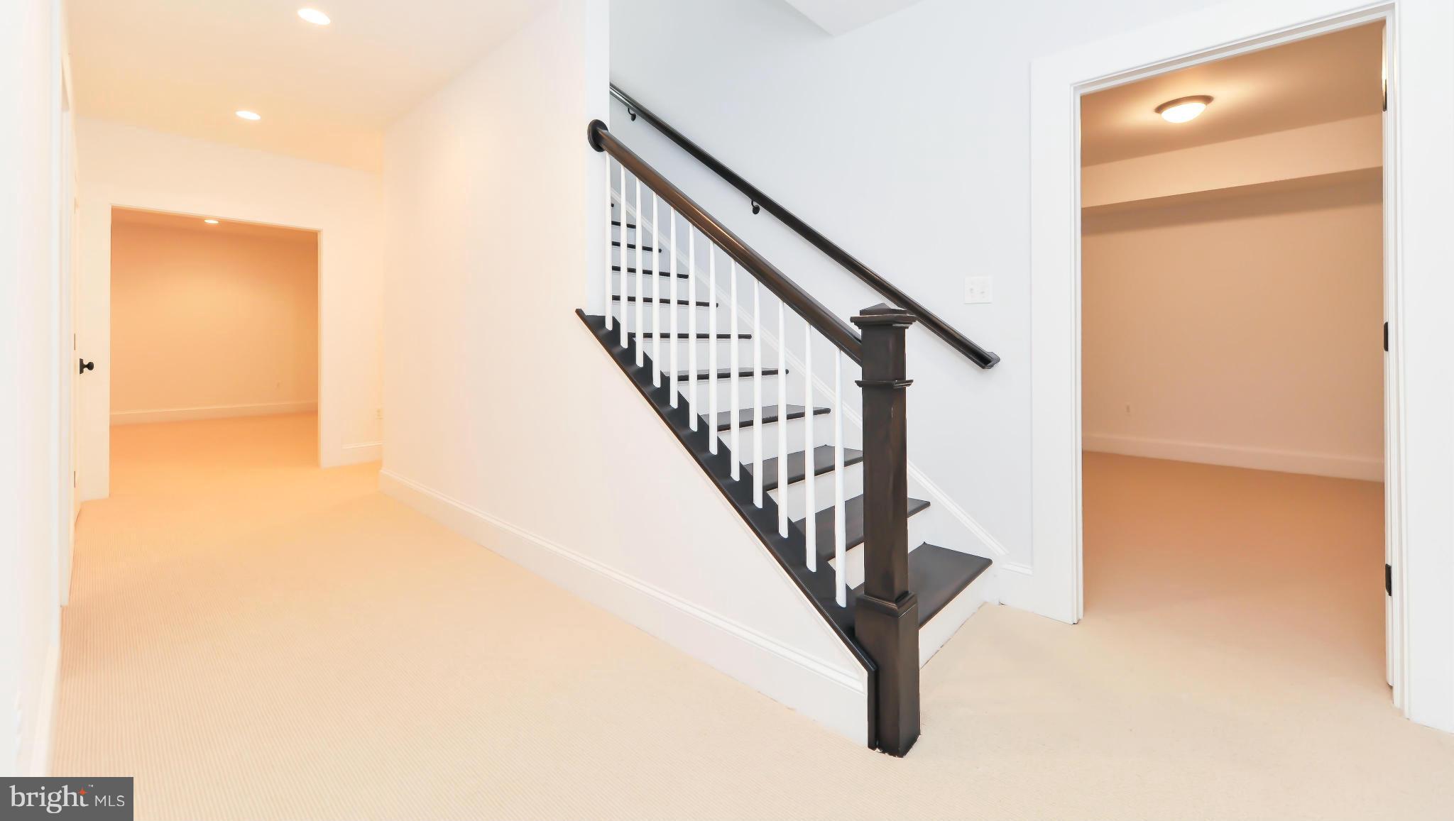 2735 Lorcom Lane Arlington, VA 22207 - Photo 25 of 30 a view of entryway