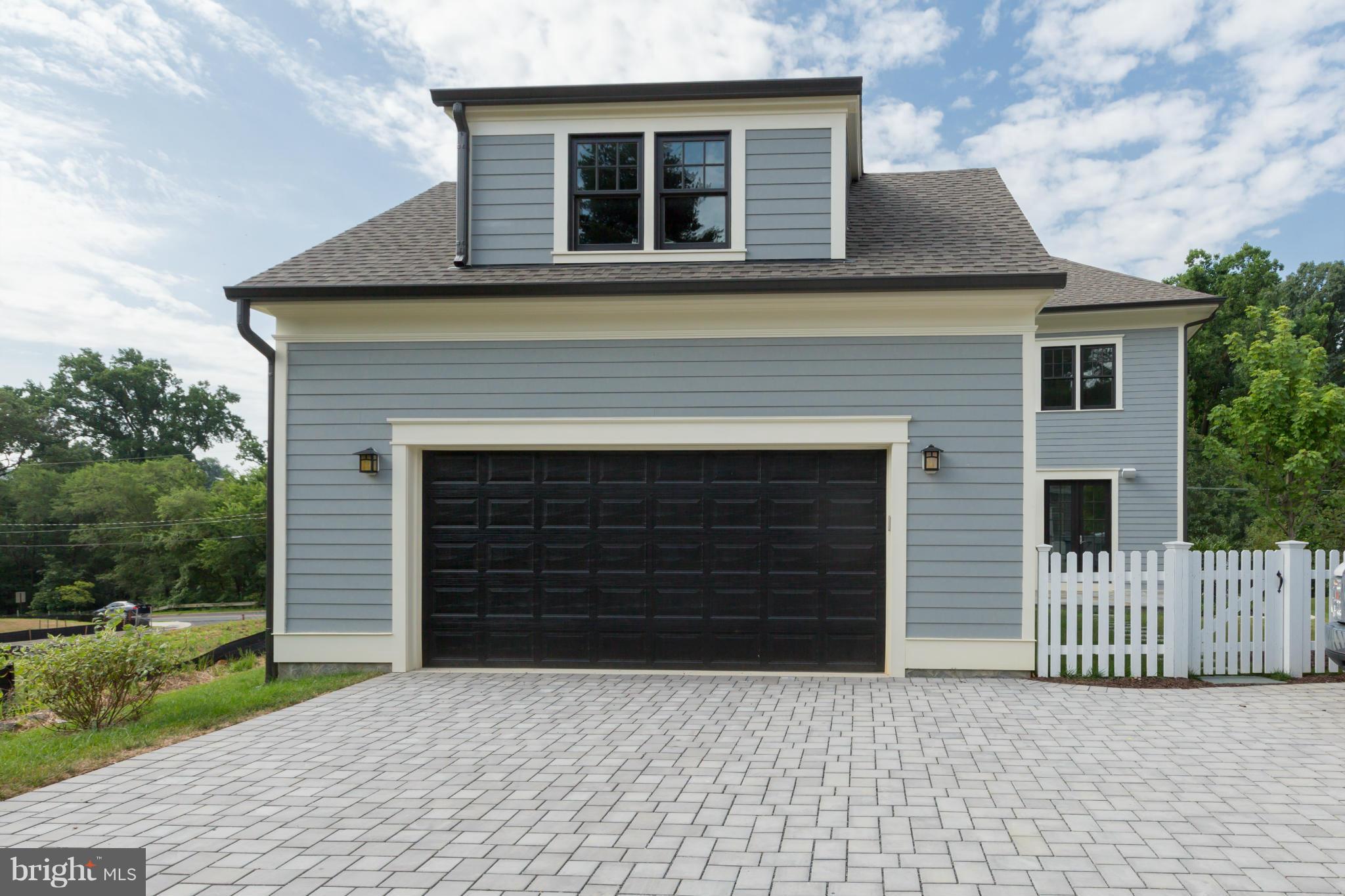 2735 Lorcom Lane Arlington, VA 22207 - Photo 30 of 30 a front view of a house with a yard