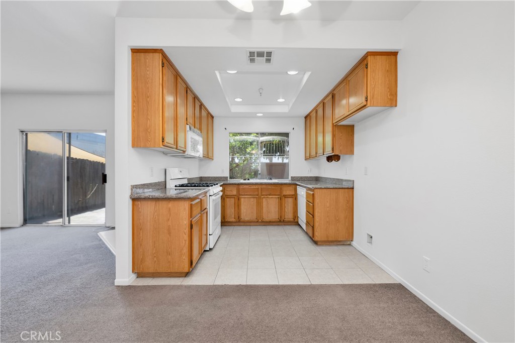 9031 Primavera Lane Cypress, CA 90630 - Photo 12 of 42