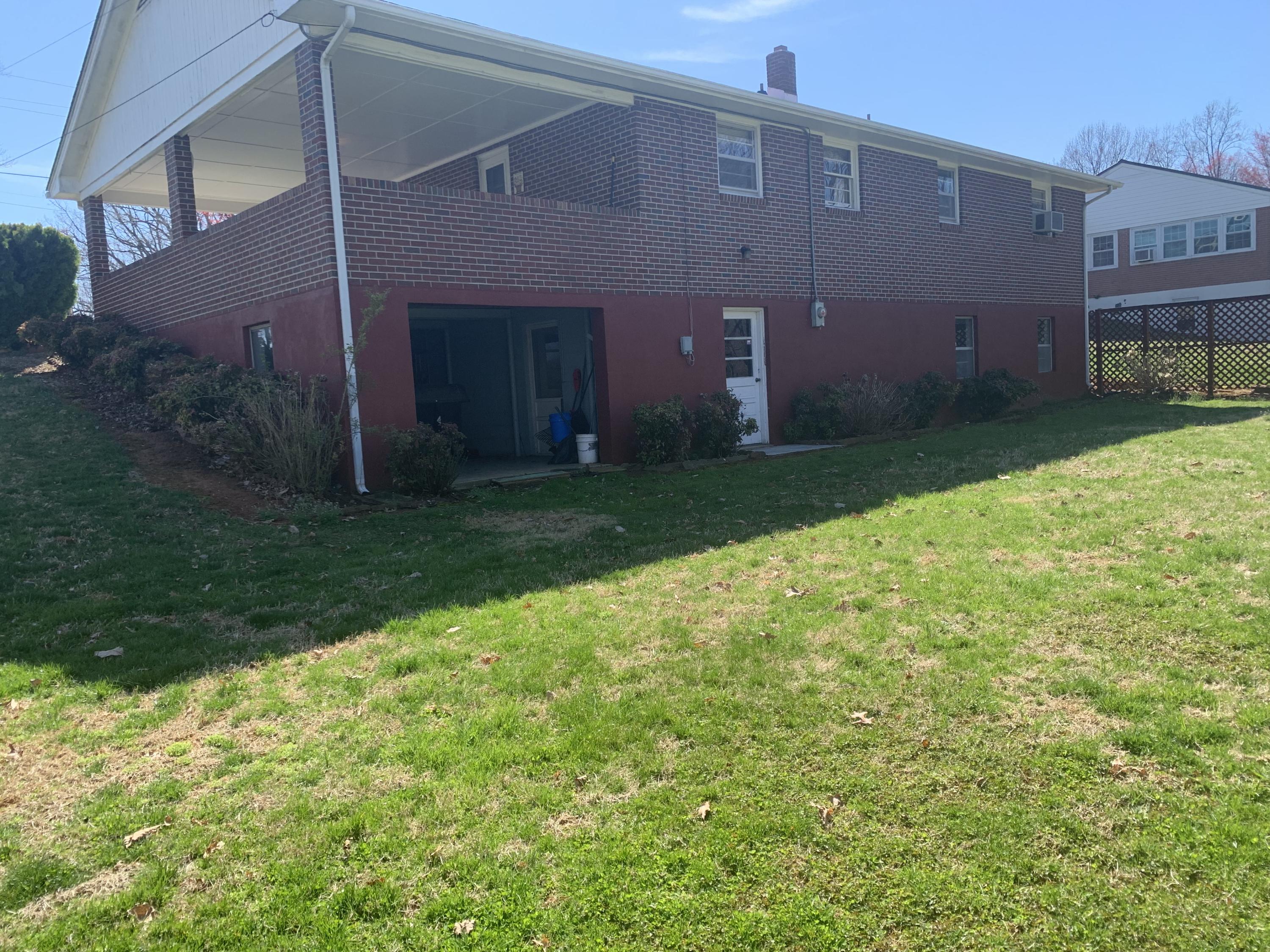 230 Cornell Road Rocky Mount, VA 24151 - Photo 28 of 35 13622135-E8DA-49CC-A084-F4716ACF757C