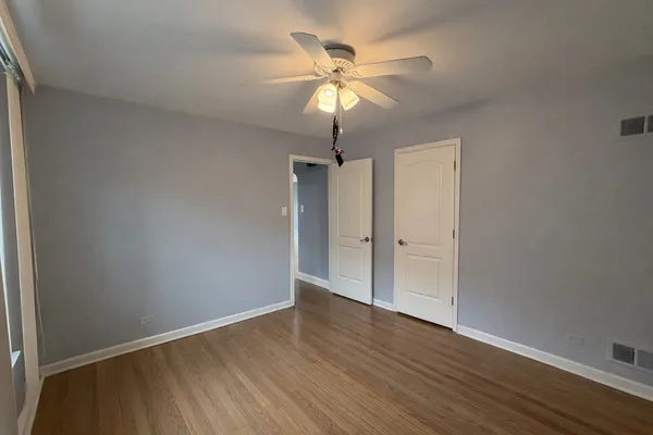 $2,950 | 8201 South Homan Avenue, Chicago, IL 60652