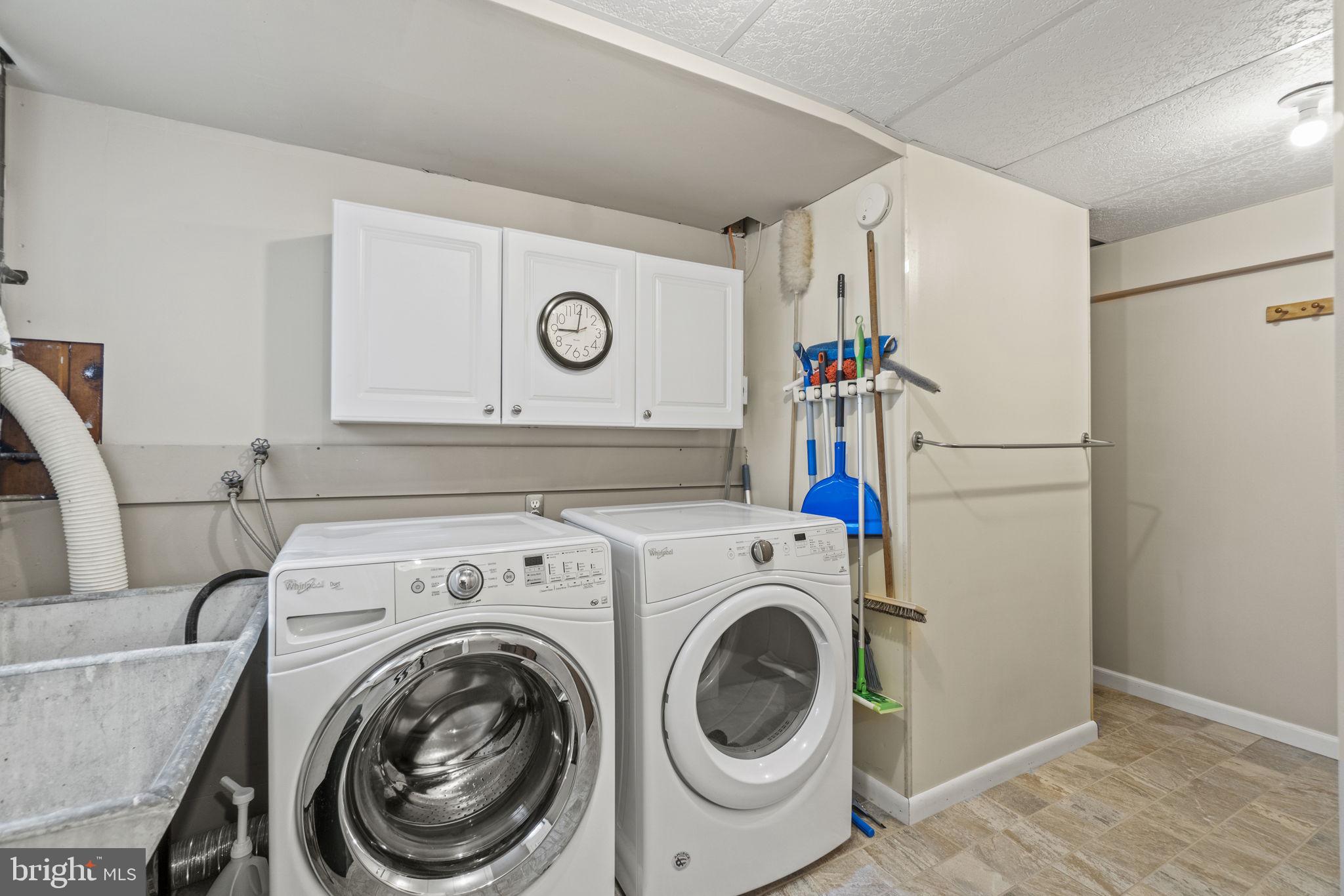 1008 Lanark Way Silver Spring, MD 20901 - Photo 19 of 26 Laundry room with walk out to backyard.