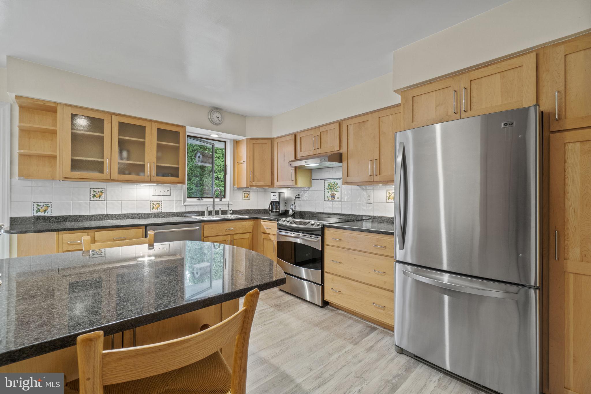 1008 Lanark Way Silver Spring, MD 20901 - Photo 9 of 26 Stainless steel appliances.