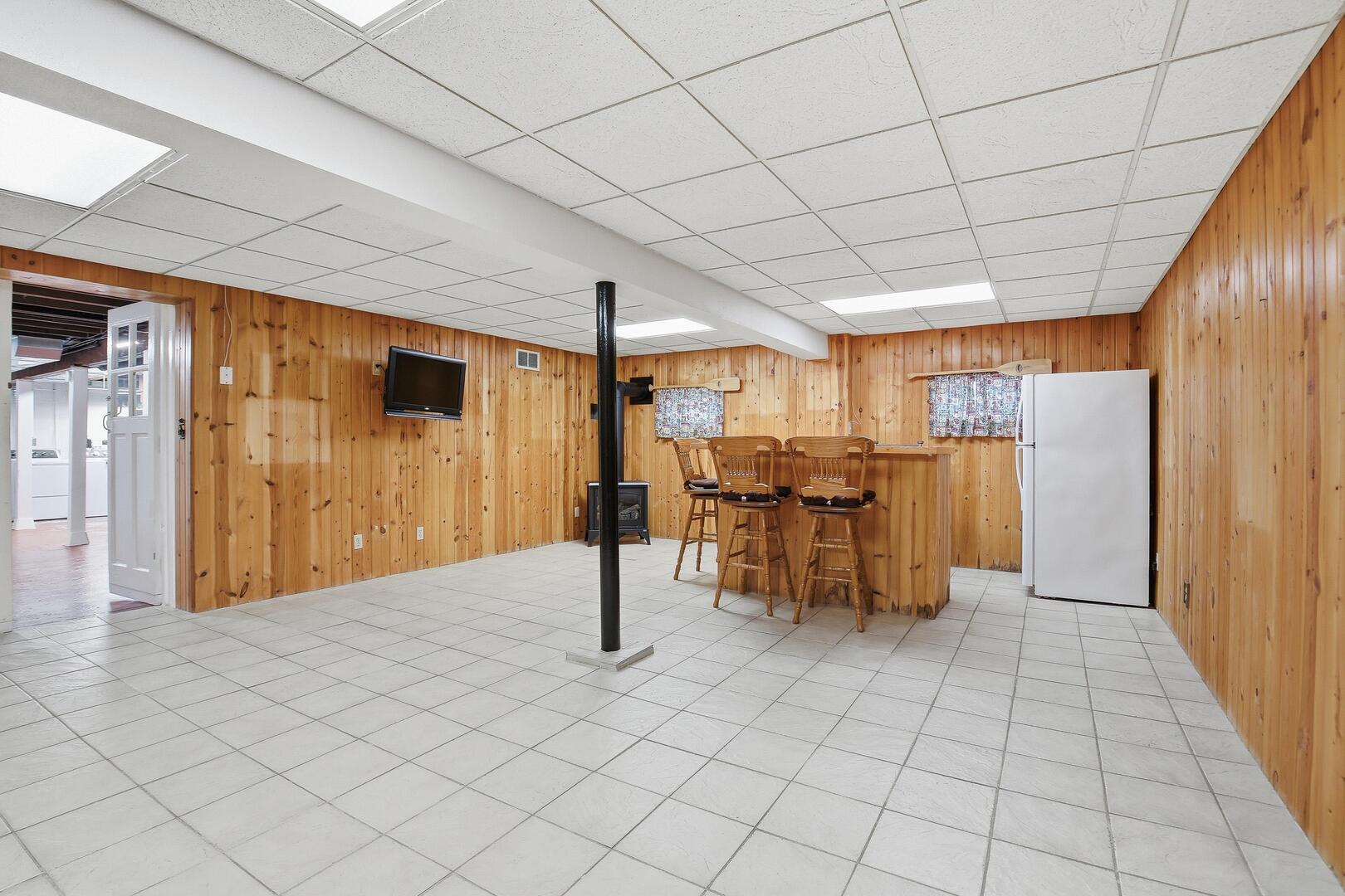 608 7th Avenue Silvis, IL 61282 - Photo 32 of 38 a view of livingroom with furniture