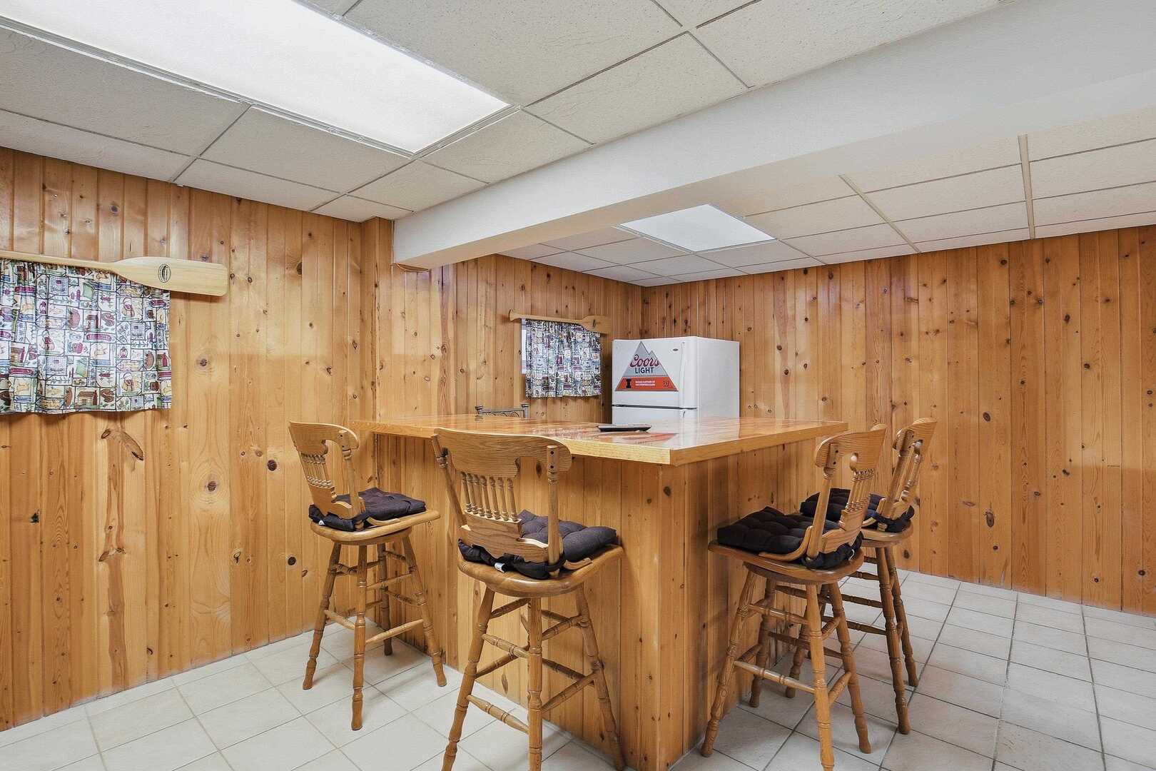 608 7th Avenue Silvis, IL 61282 - Photo 34 of 38 a view of a dining room with furniture