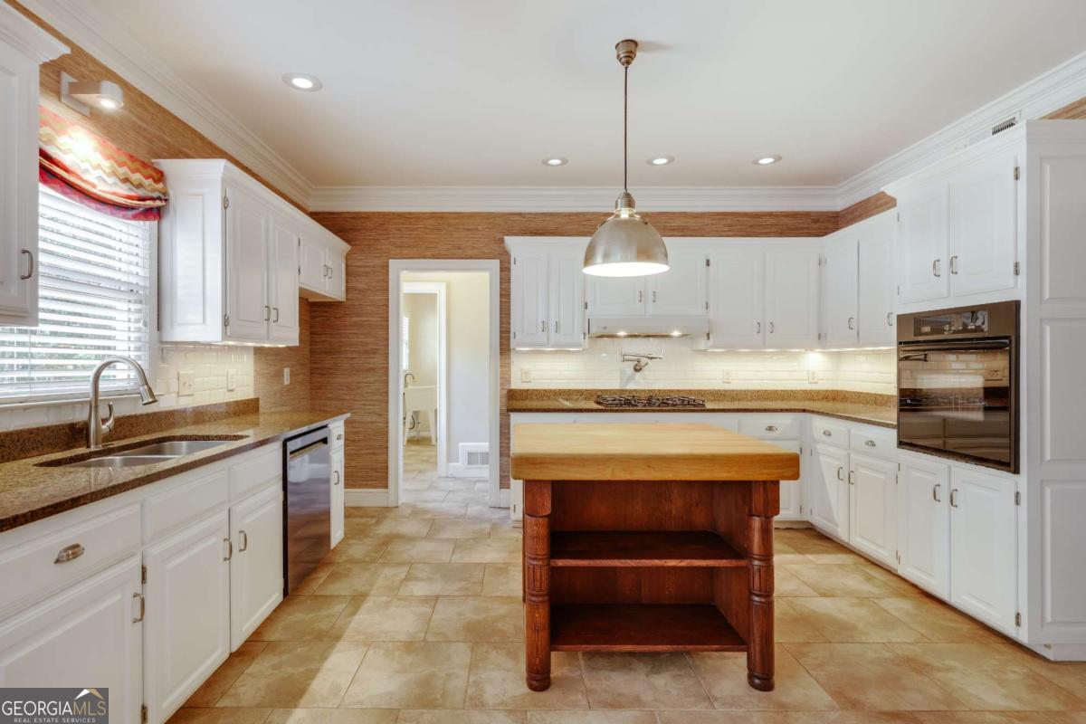 150 Walton Creek Road Athens, GA 30607 - Photo 11 of 72