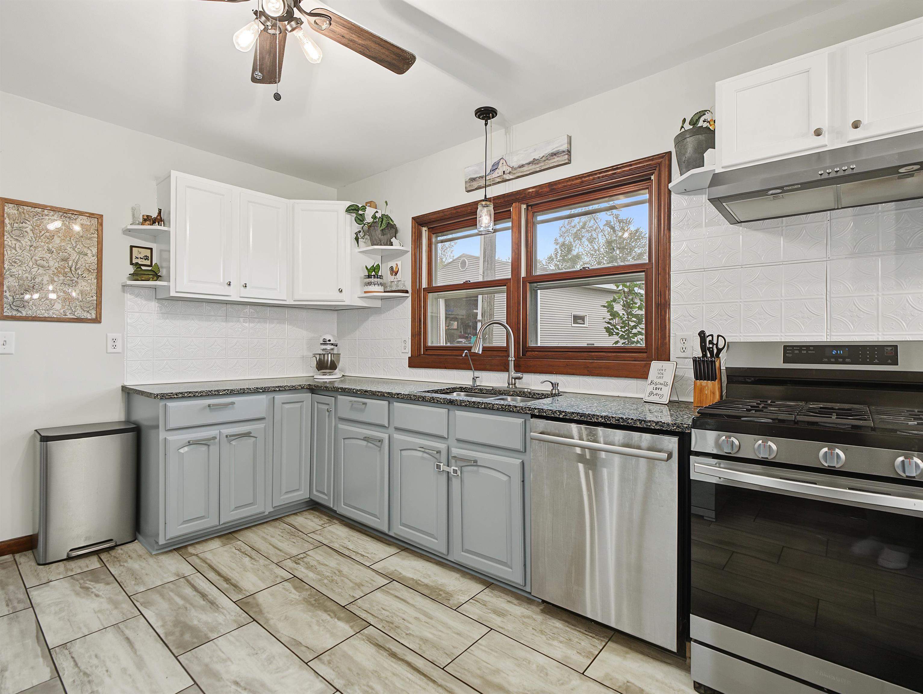 749 County Road Oregon, WI 53575 - Photo 7 of 44 Gallery Image 7