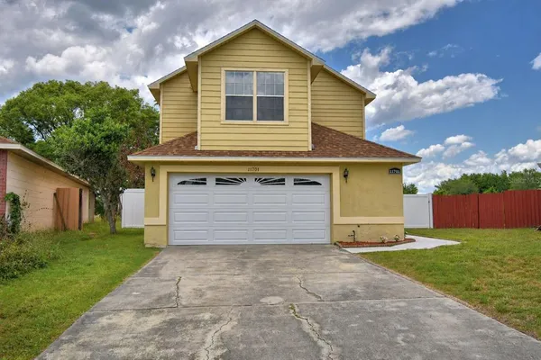 $2,400 | 11701 Minto Court, Orlando, FL 32837