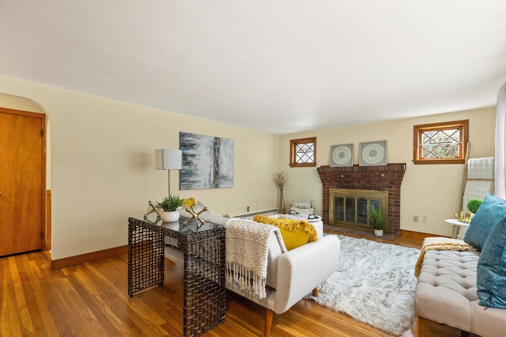 58 Murray Hill Road Malden, MA 02148 - Photo 5 of 29 Gallery Image 5