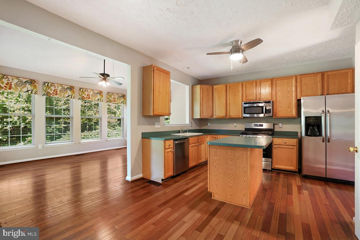 8114 Bell Tower Crossing Pasadena, MD 21122 - Photo 17 of 44 Kitchen