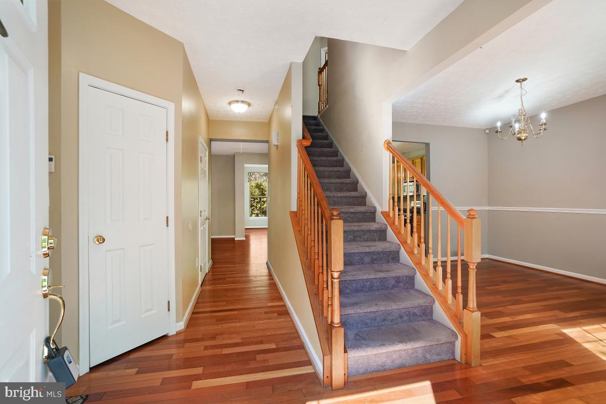 8114 Bell Tower Crossing Pasadena, MD 21122 - Photo 7 of 44 Entry