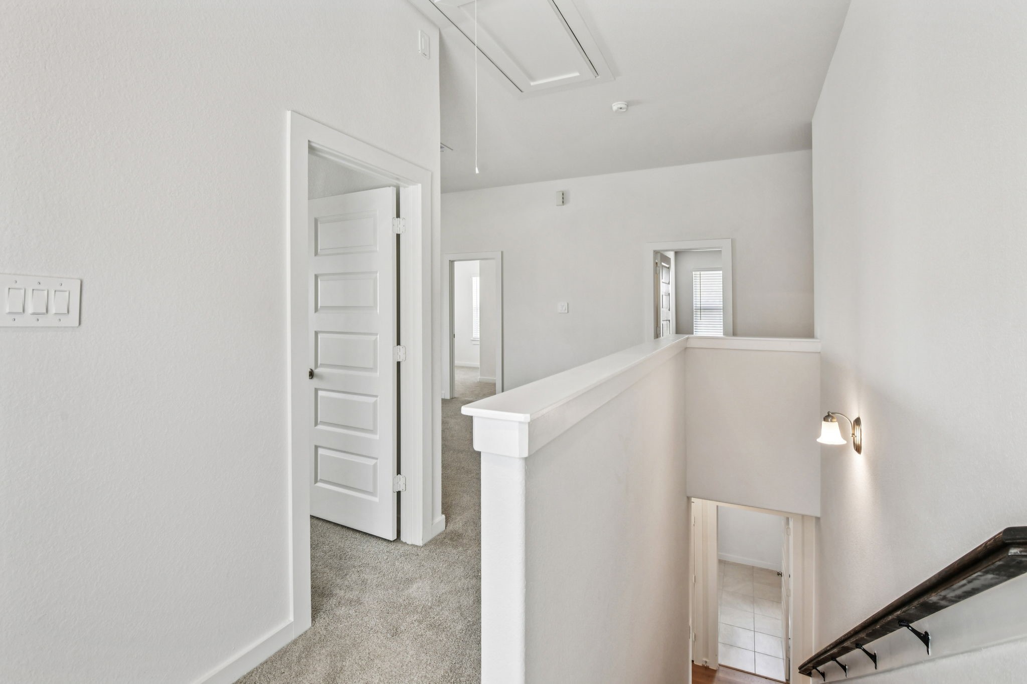 6631 Castella Drive Rosharon, TX 77583 - Photo 28 of 47 a view of a hallway with front door