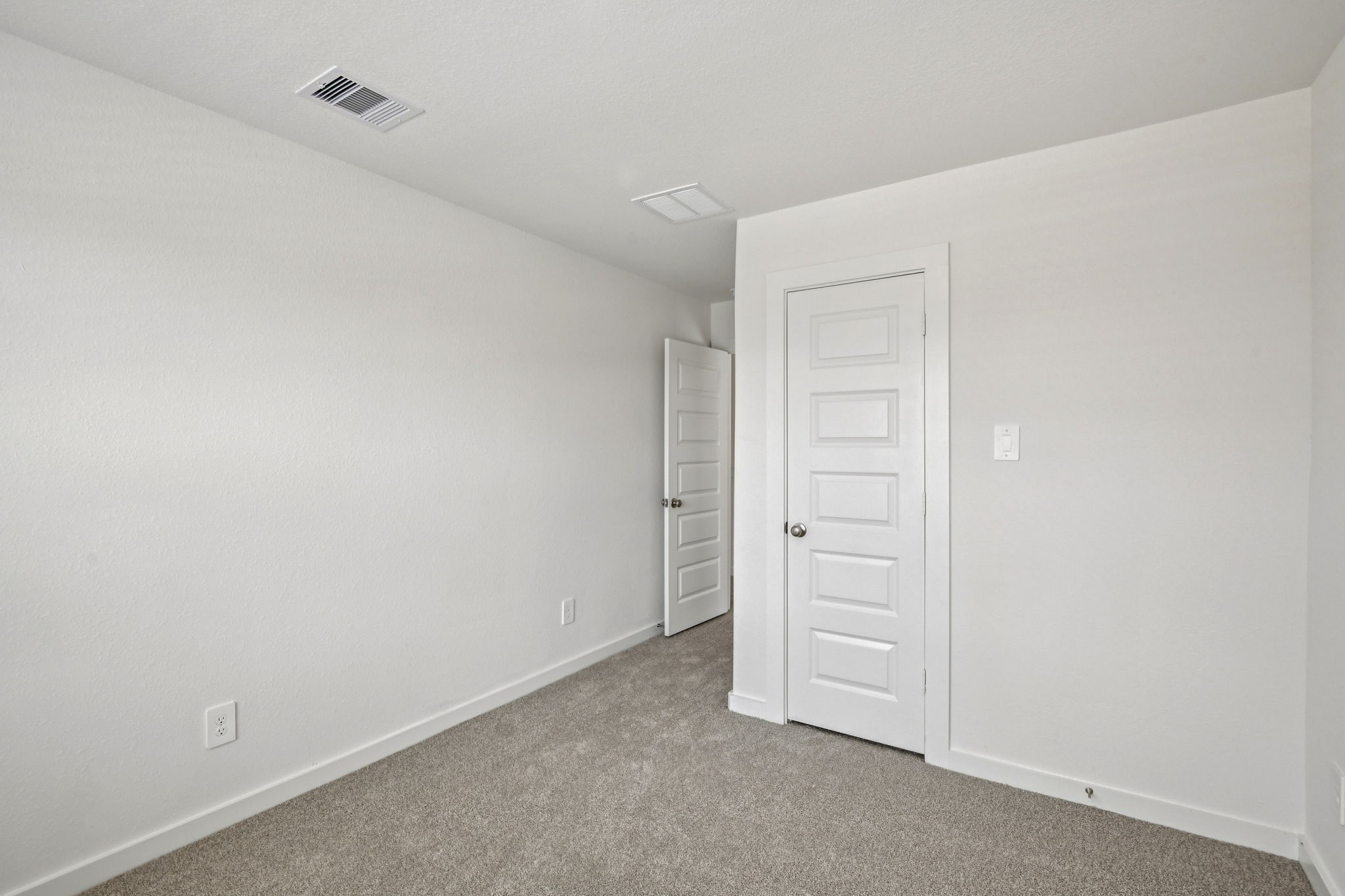 6631 Castella Drive Rosharon, TX 77583 - Photo 31 of 47 a view of an empty room