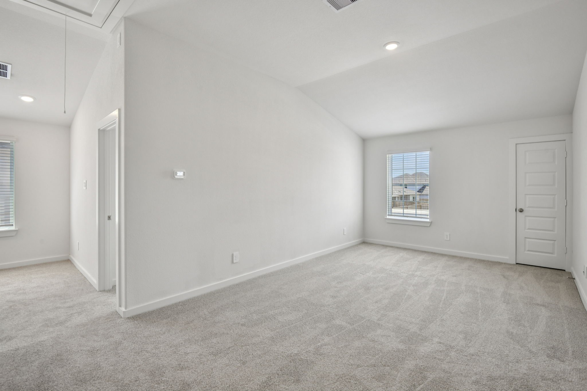 6631 Castella Drive Rosharon, TX 77583 - Photo 36 of 47 an empty room with windows