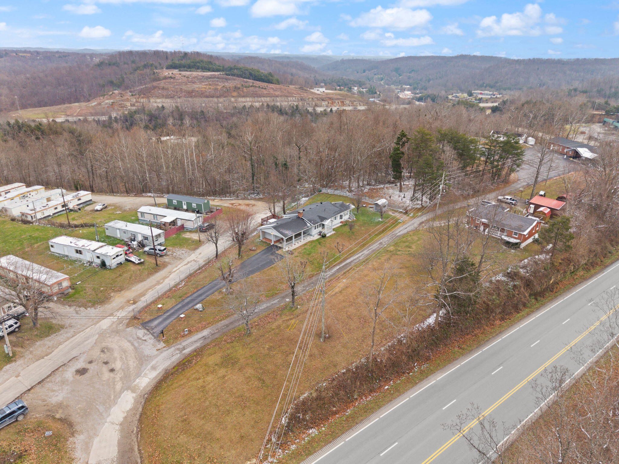 40 Burr Road Mount Vernon, KY 40456 - Photo 42 of 51 22-web-or-mls-DJI_20251209113717_0027_D