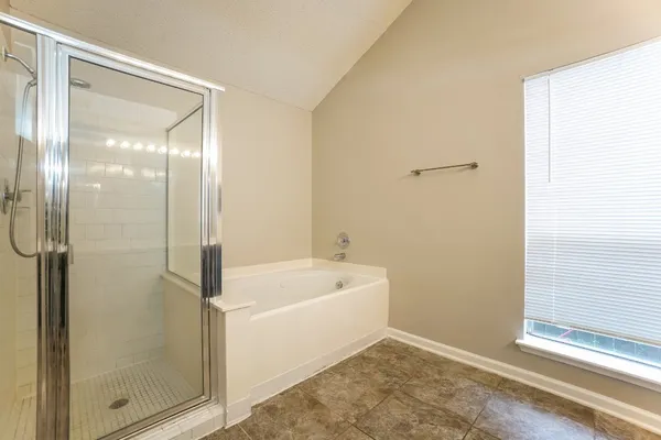 $1,895 | 1638 Rushworth Drive, Houston, TX 77014
