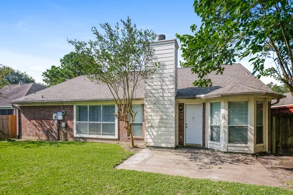 $1,870 | 1638 Rushworth Drive, Houston, TX 77014