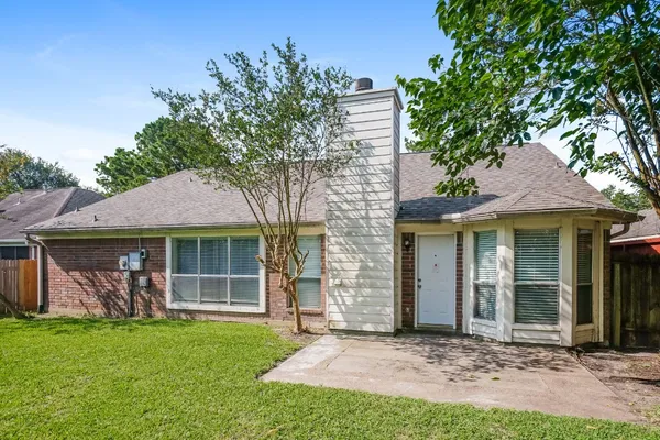 $1,895 | 1638 Rushworth Drive, Houston, TX 77014