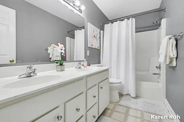 $735,550 | 300 Haskins Court Southeast, Ada, MI 49301