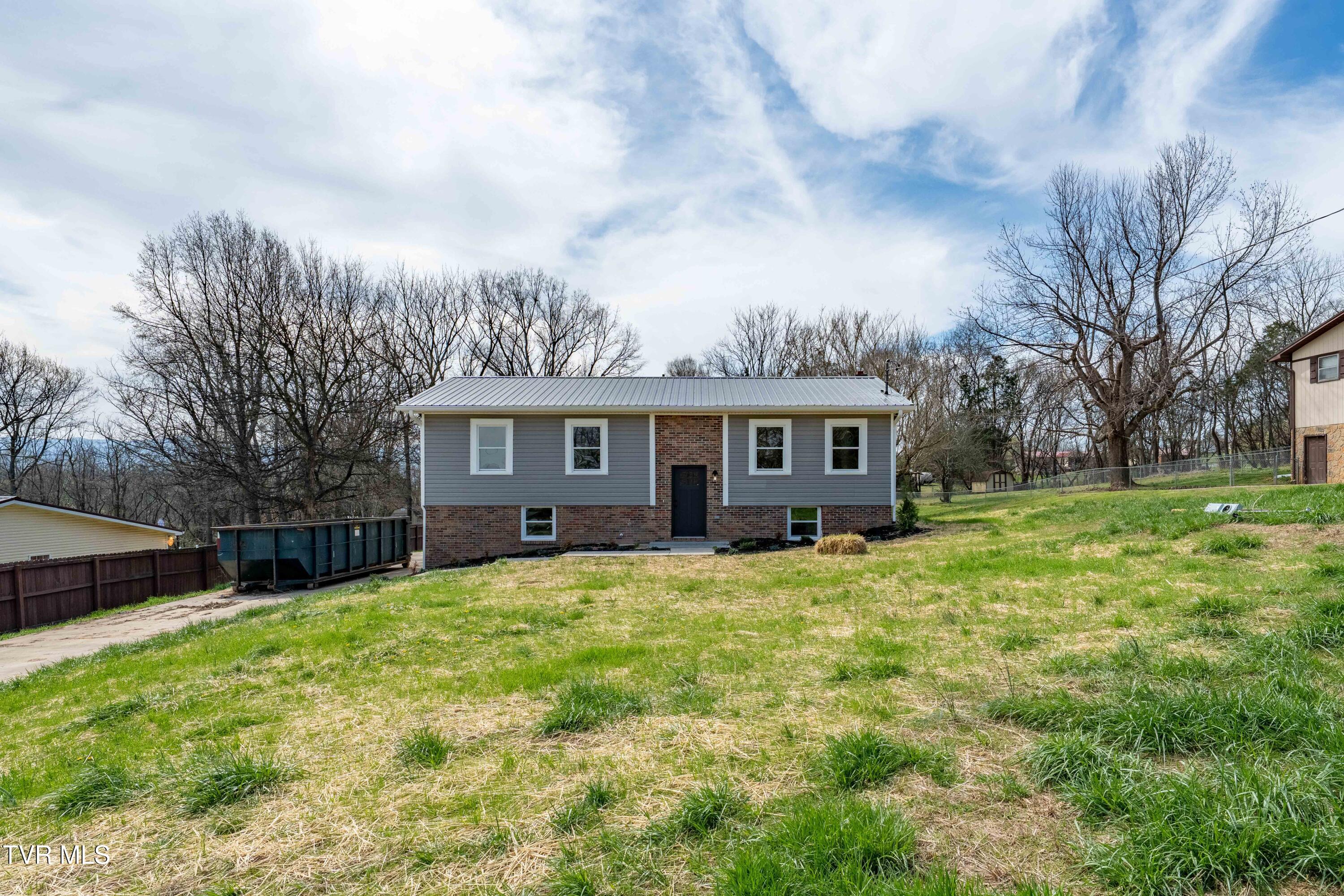 226 Dorothy Circle Limestone, TN 37681 - Photo 1 of 59 226 Dorothy Cir (3 of 61)