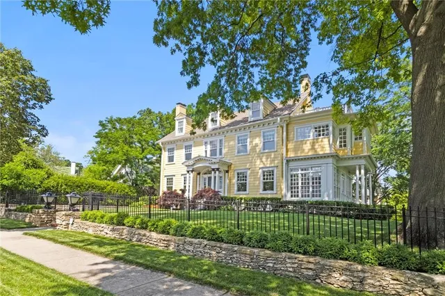 $1,595,000 | 4525 Kenwood Avenue, Kansas City, MO 64110
