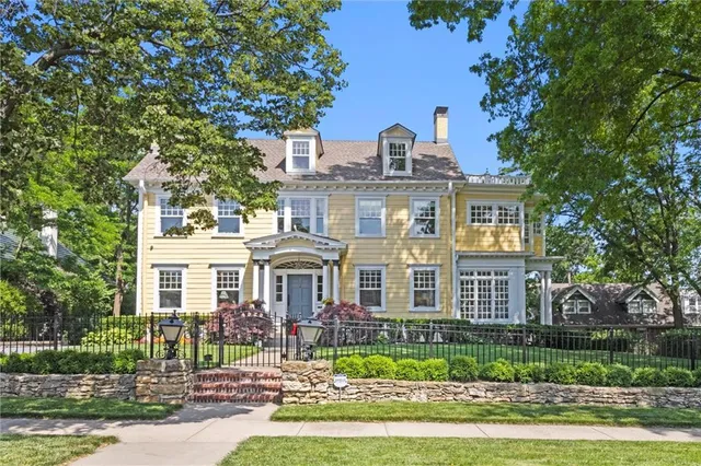 $1,595,000 | 4525 Kenwood Avenue, Kansas City, MO 64110