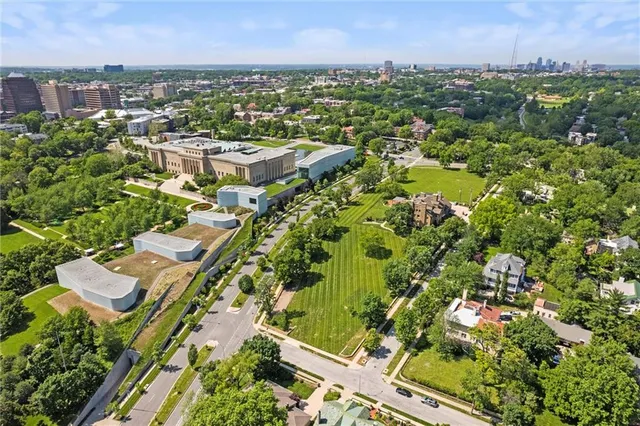 $1,595,000 | 4525 Kenwood Avenue, Kansas City, MO 64110