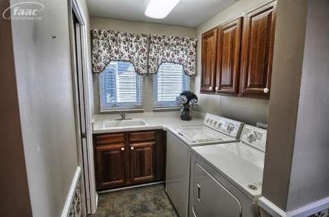 14159 Swanee Beach Drive Fenton, MI 48430 - Photo 16 of 32 20401778-15.JPG