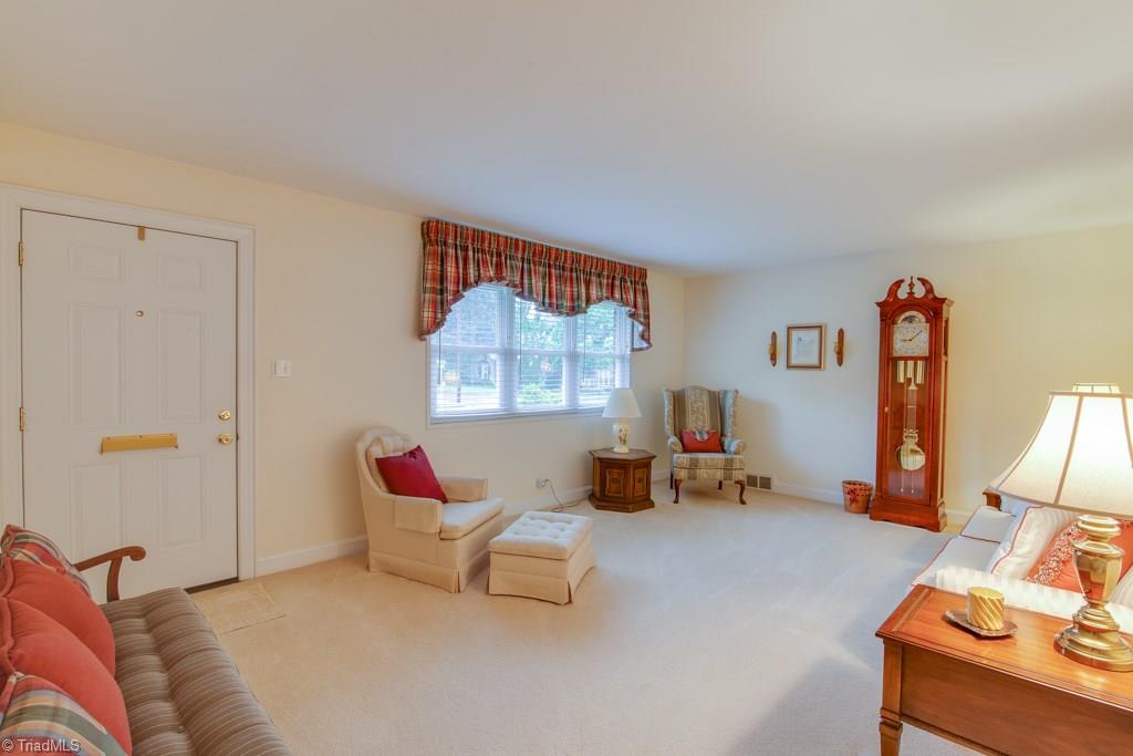 1401 Capri Road Southwest Winston-Salem, NC 27103 - Photo 3 of 23 Gallery Image 3
