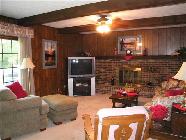 4340 Gibbs Road Danville, IN 46122 - Photo 3 of 24 Gallery Image 3