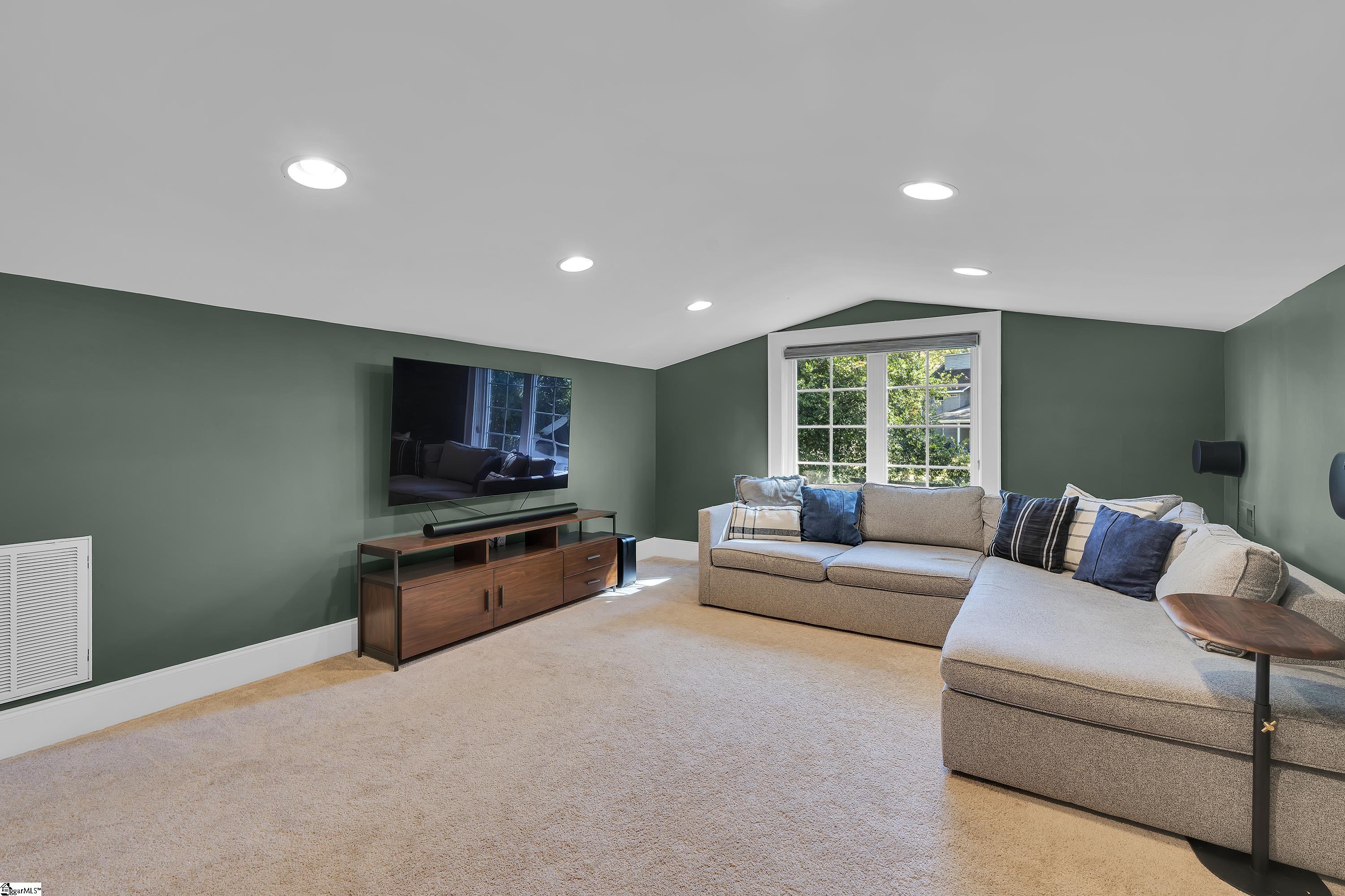 21 Phillips Lane Greenville, SC 29605 - Photo 24 of 33