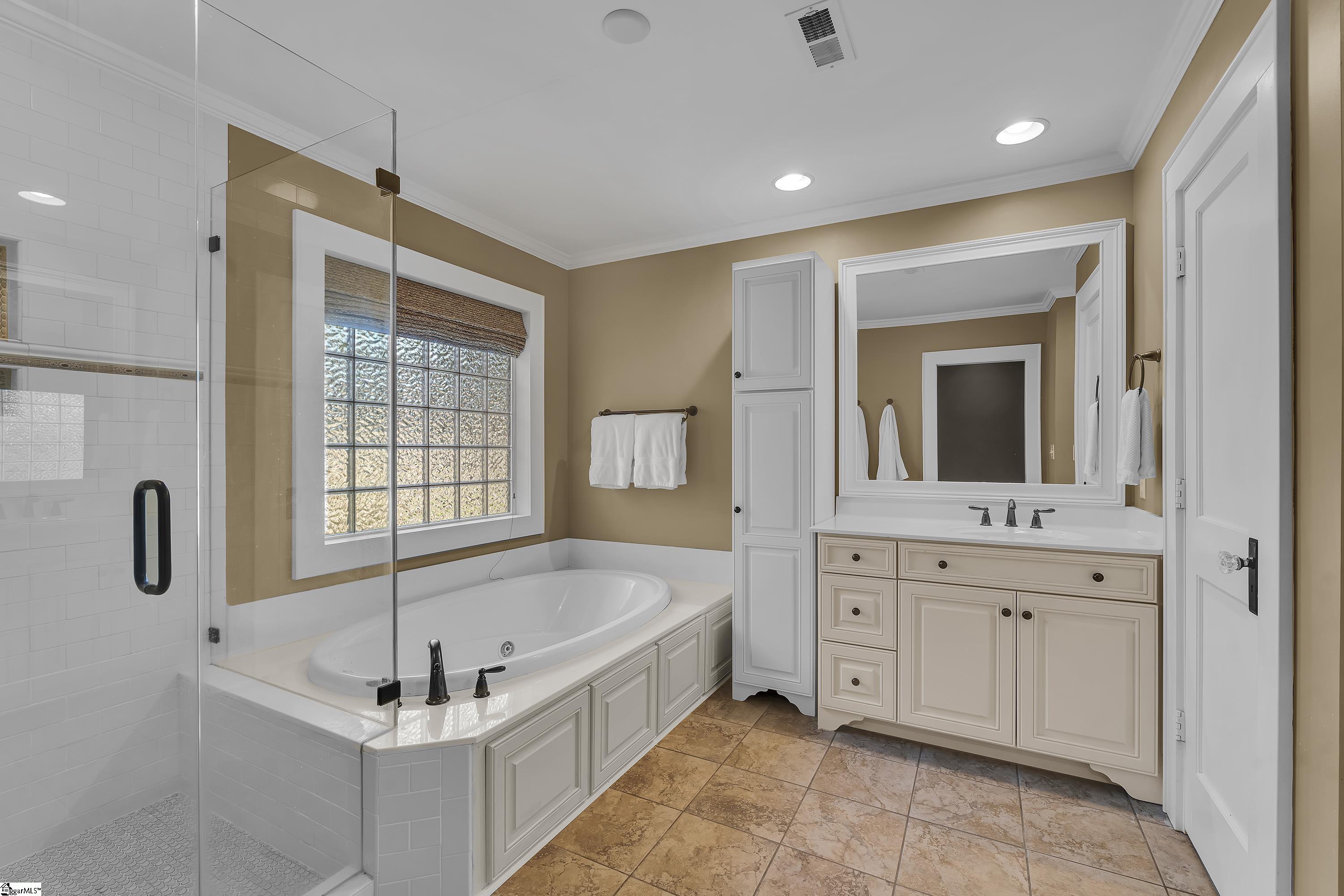 21 Phillips Lane Greenville, SC 29605 - Photo 26 of 33