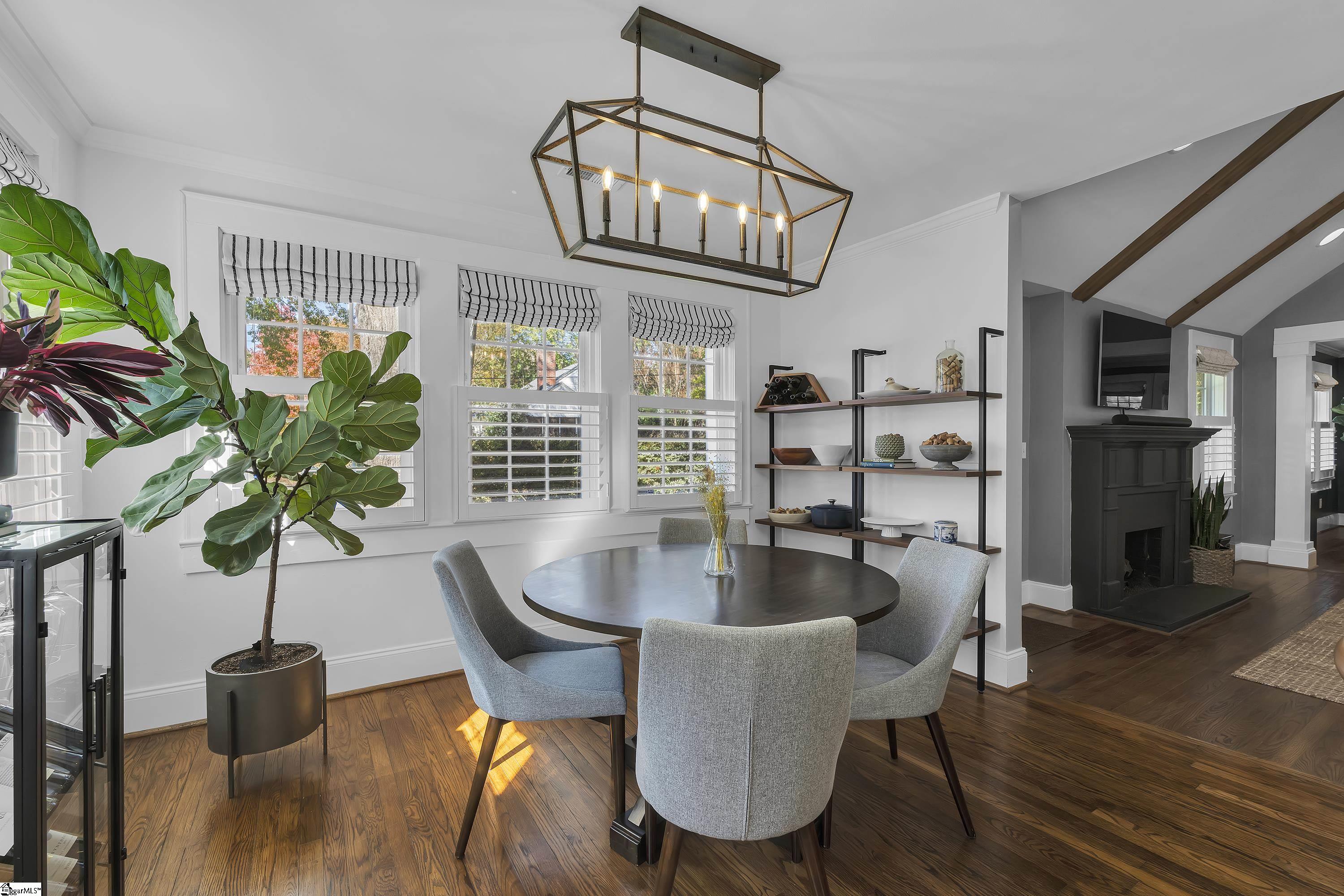 21 Phillips Lane Greenville, SC 29605 - Photo 4 of 33