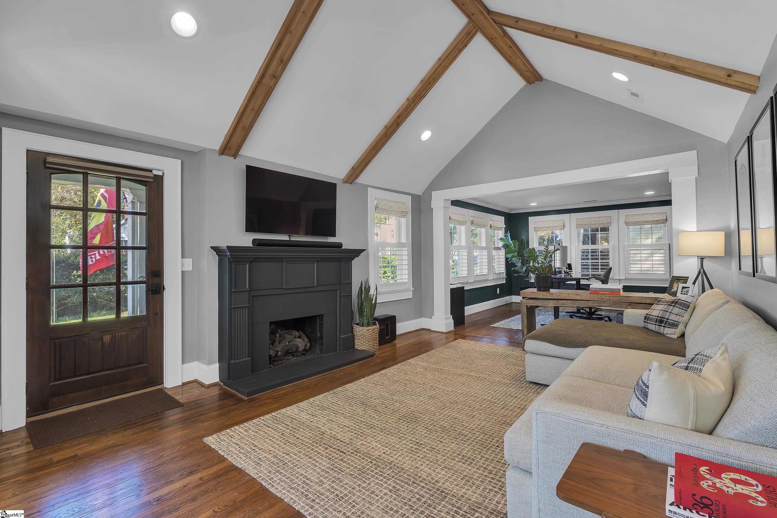 21 Phillips Lane Greenville, SC 29605 - Photo 5 of 33