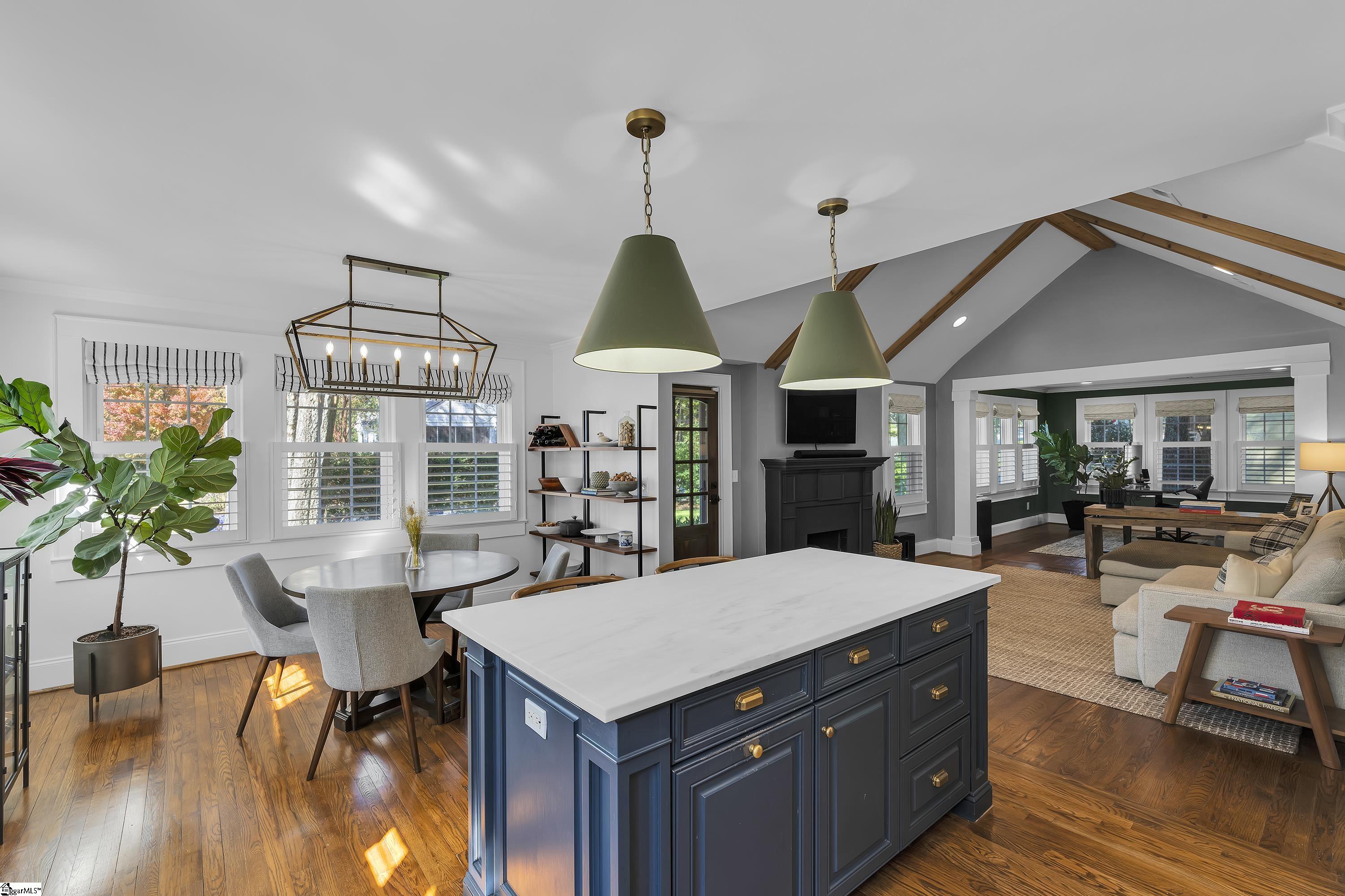 21 Phillips Lane Greenville, SC 29605 - Photo 9 of 33