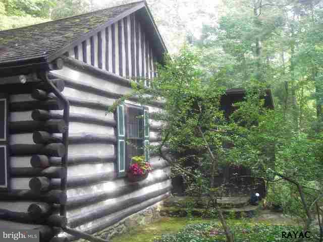 2560 Old Rte 30 Orrtanna, PA 17353 - Photo 4 of 20 Gallery Image 4