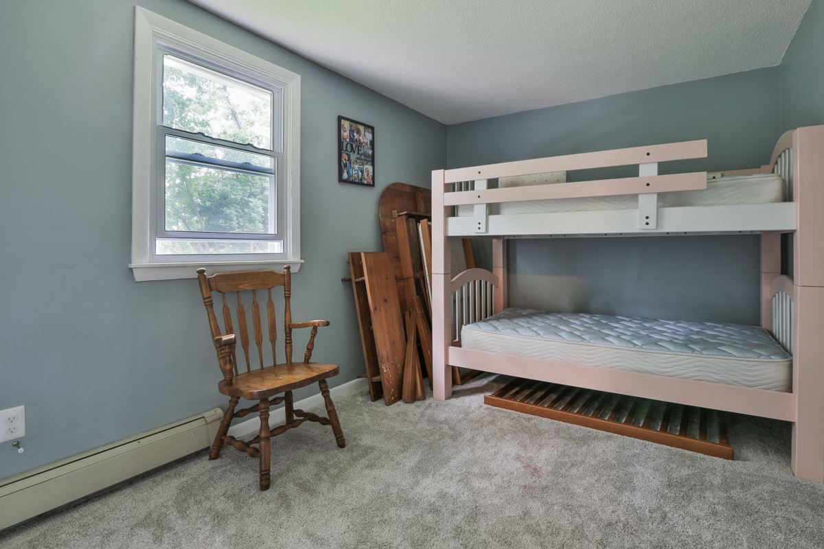 70 Pine Island Road Manchester, NH 03103 - Photo 12 of 15