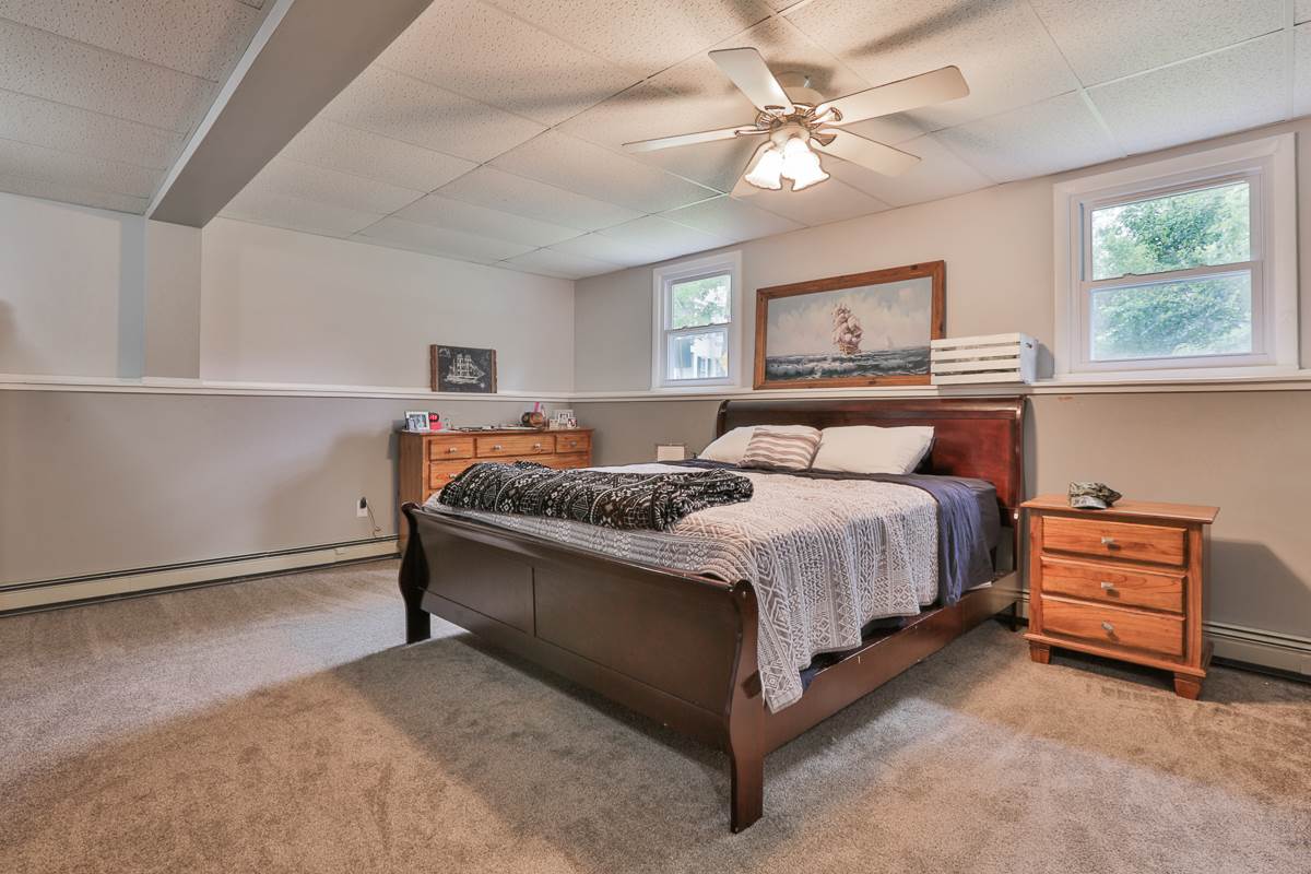 70 Pine Island Road Manchester, NH 03103 - Photo 14 of 15