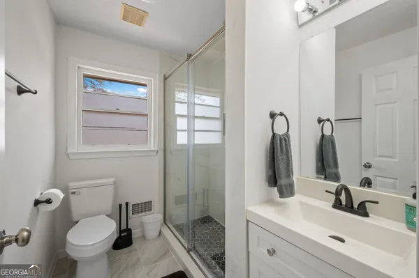 $3,200 | 1954 Woodbine Terrace Northeast, Unit WHOLE, Atlanta, GA 30329