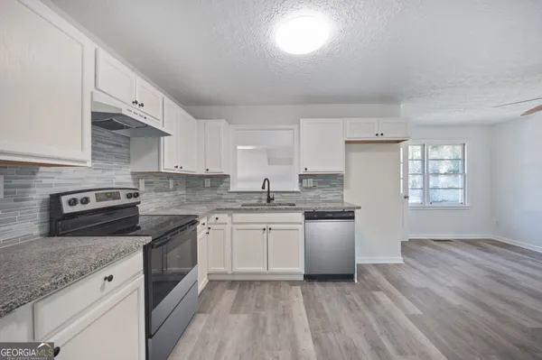 $3,200 | 1954 Woodbine Terrace Northeast, Unit WHOLE, Atlanta, GA 30329