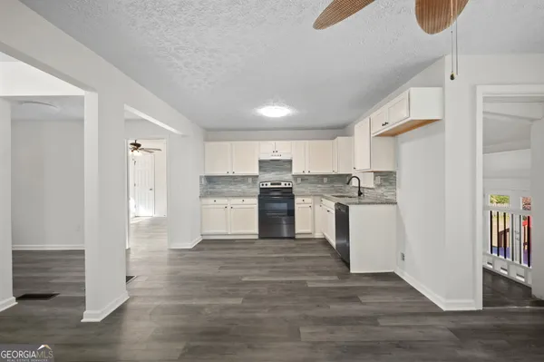 $3,200 | 1954 Woodbine Terrace Northeast, Unit WHOLE, Atlanta, GA 30329