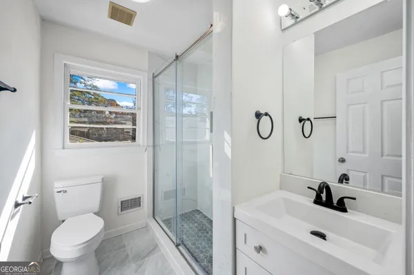 $3,200 | 1954 Woodbine Terrace Northeast, Unit WHOLE, Atlanta, GA 30329