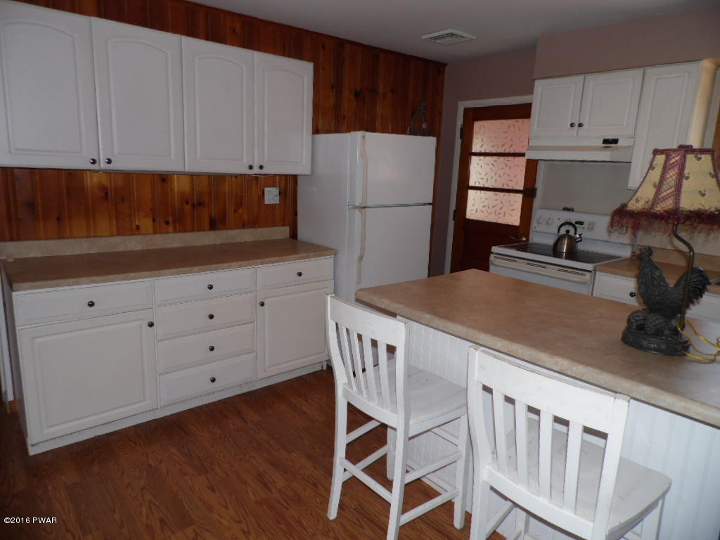 152 Gold Key Road Milford, PA 18337 - Photo 11 of 37 Kitchen 4