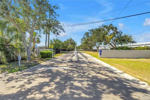 $330,000 | 1320 Pasadena Avenue South, Unit 203, South Pasadena, FL 33707