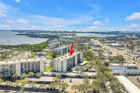 $330,000 | 1320 Pasadena Avenue South, Unit 203, South Pasadena, FL 33707